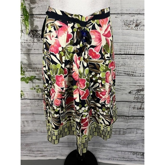 Talbots Skirt sz 6 Petite Pink Green Floral Tropical Knee Pleated Cottage Core - Picture 10 of 11